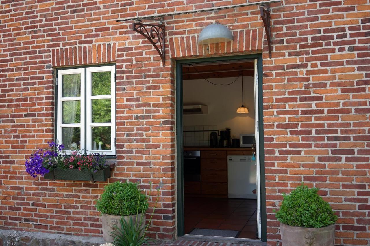 Appartamento "Haus Auf Dem Berg" Westensee Esterno foto